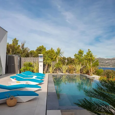 Вилла Aqua Majestic Diamond Sumptuous 5 Bedroom Magnificent Seaview *