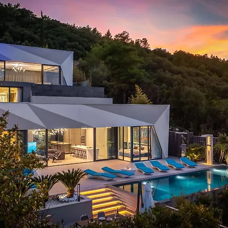 Aqua Majestic Diamond Sumptuous 5 Bedroom Magnificent Seaview 别墅 Zrnovo