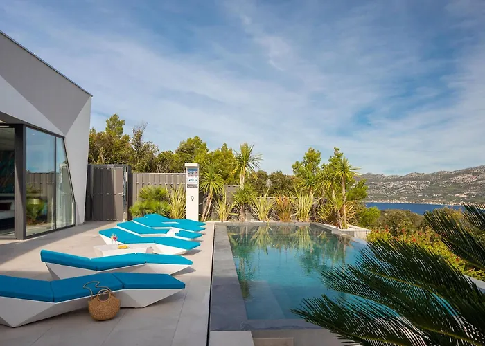 Villa Aqua Majestic Diamond Sumptuous 5 Bedroom Magnificent Seaview *