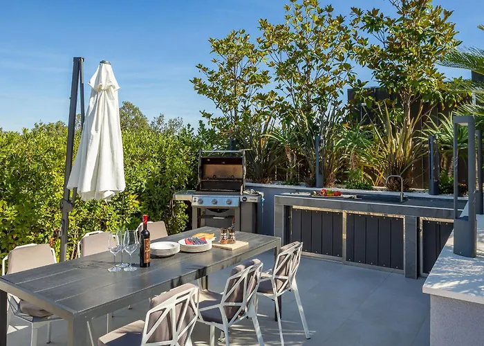 Villa Aqua Majestic Diamond Sumptuous 5 Bedroom Magnificent Seaview Zrnovo