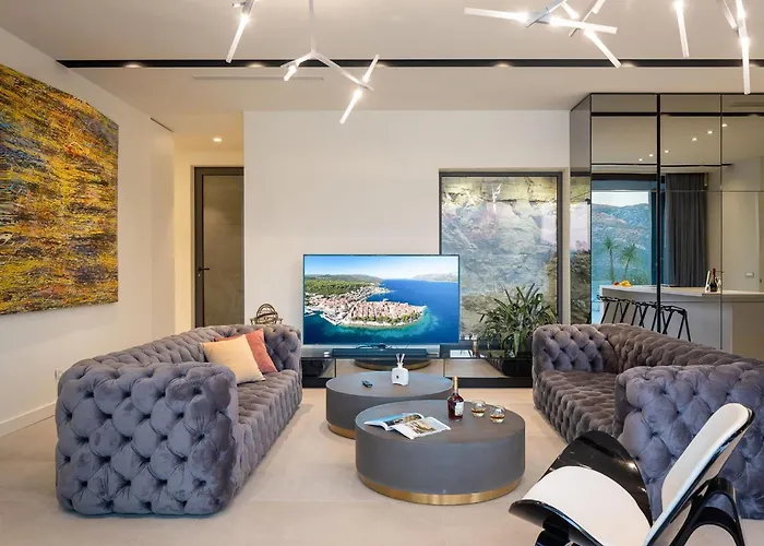 Aqua Majestic Diamond Sumptuous 5 Bedroom Magnificent Seaview Villa *